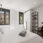 Serenity Blue Luxury 7 Bedrooms *