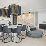 Serenity Blue Luxury 7 Bedrooms Villa
