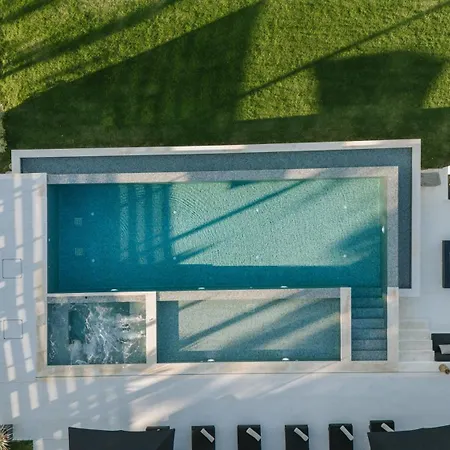 Villa Serenity Blue Luxury 7 Bedrooms *