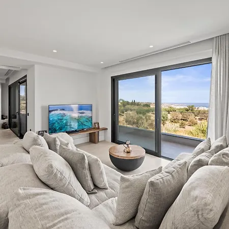 Serenity Blue Luxury 7 Bedrooms 赫索尼索斯