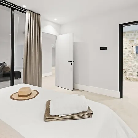 Serenity Blue Luxury 7 Bedrooms *