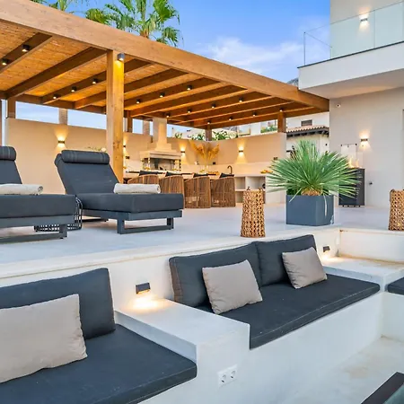 Serenity Blue Luxury 7 Bedrooms 别墅 赫索尼索斯